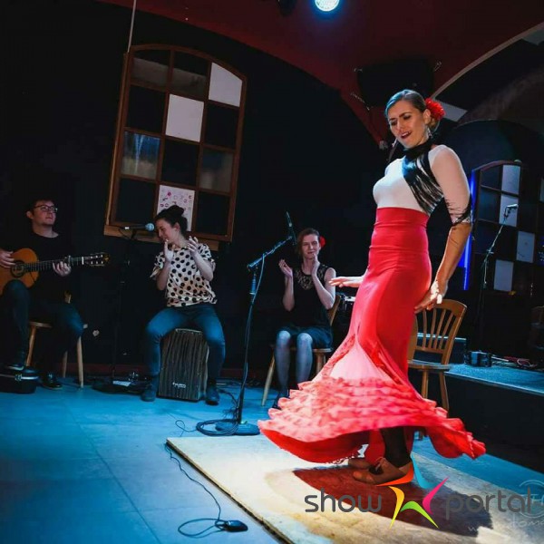 Pueblo Flamenco