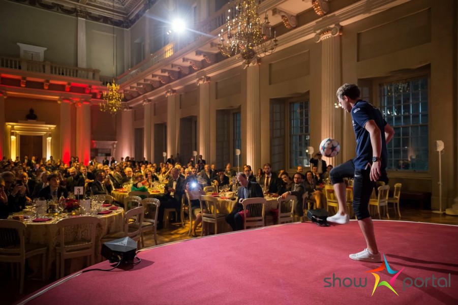 FOTBAL BEZ LIMITU - freestyle fotbalová show mistrů a vicemistrů ČR