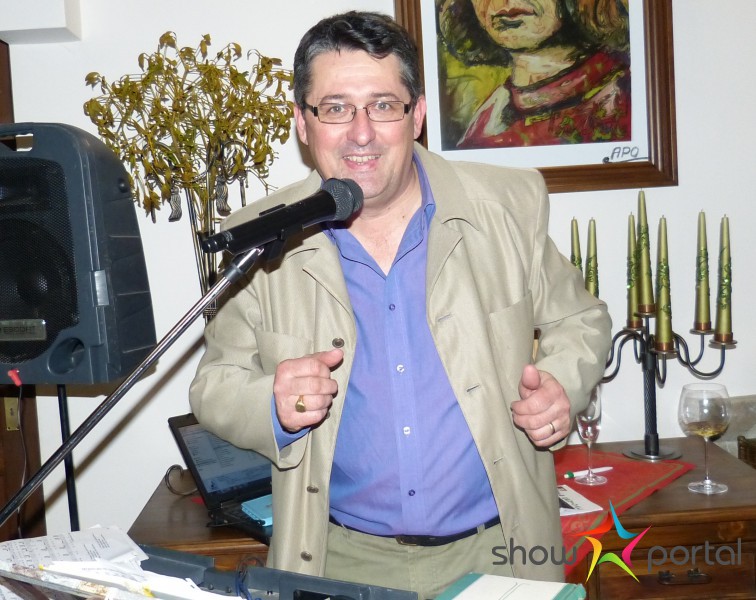Martin SMĚŘIČKA - bavič, moderátor, hlasový imitátor s kytarou, ELVIS show /SK/