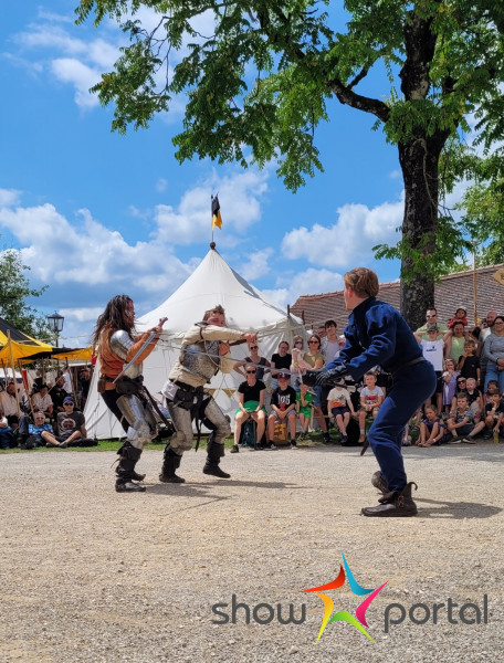 RELIQUIA – šerm, souboje, orientální tance, flirt dance, fire a light show