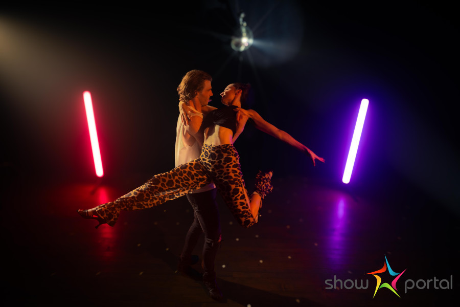 Muzikálová show Pomáda