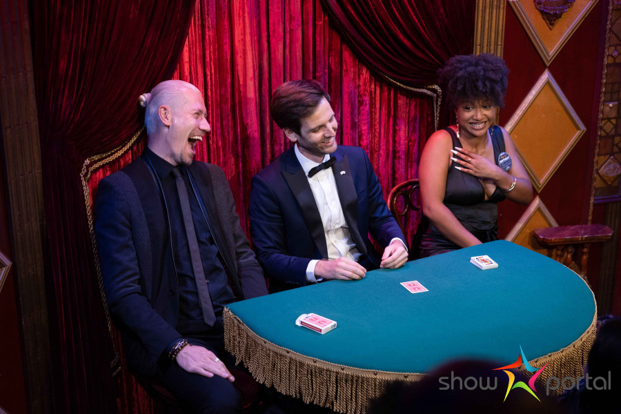 Magic show (corporate and private events)