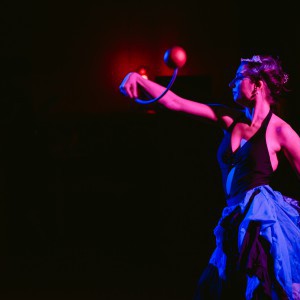 Selki poi - netradiční spojení tance, světla a žonglování s poi